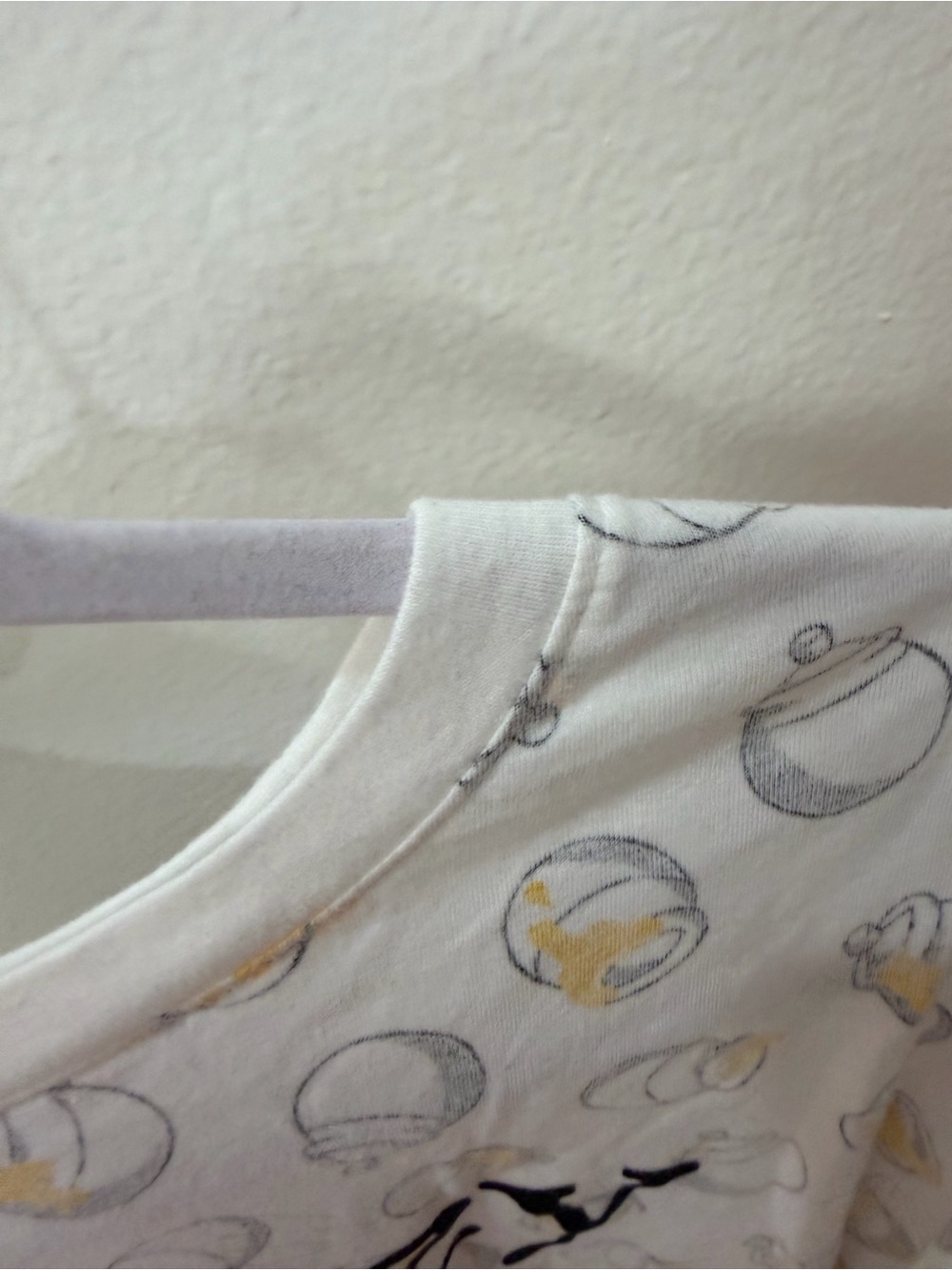 Like NEW Disney Winnie the Pooh Honey Women's T-Shirt - Picture 11 of 15